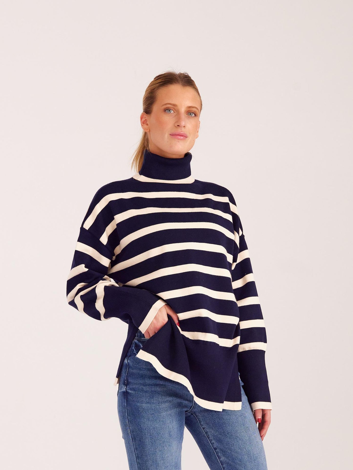 ELSSIME Women's Striped Turtleneck Side-slit Sweater