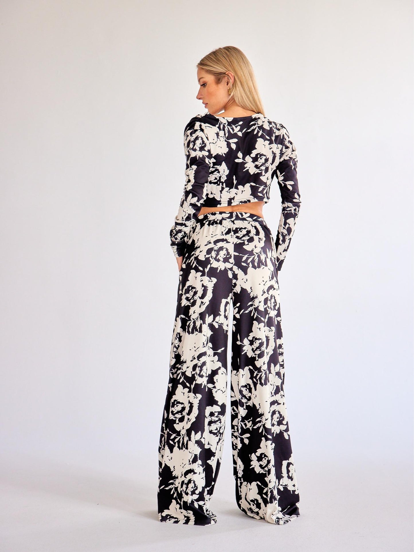 ELSSIME Spring 2024 new Long-Sleeved deep V color Printed two piece set